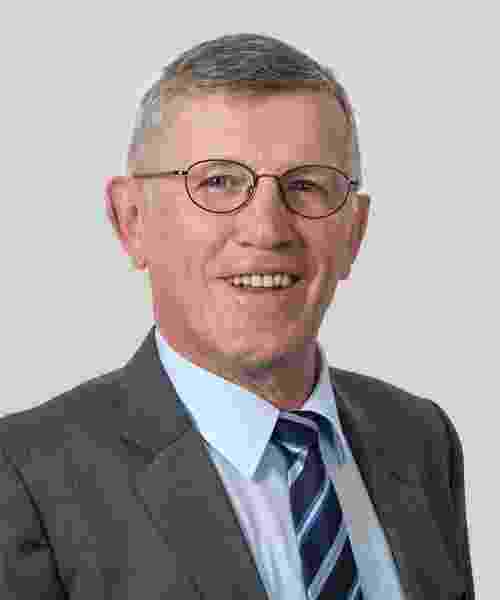 Bernhard Knott